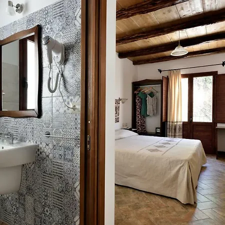 Goloritze Hotel 3*
