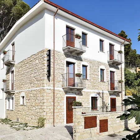 Goloritze Бауней