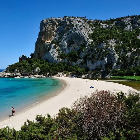 מלון Goloritze באוני